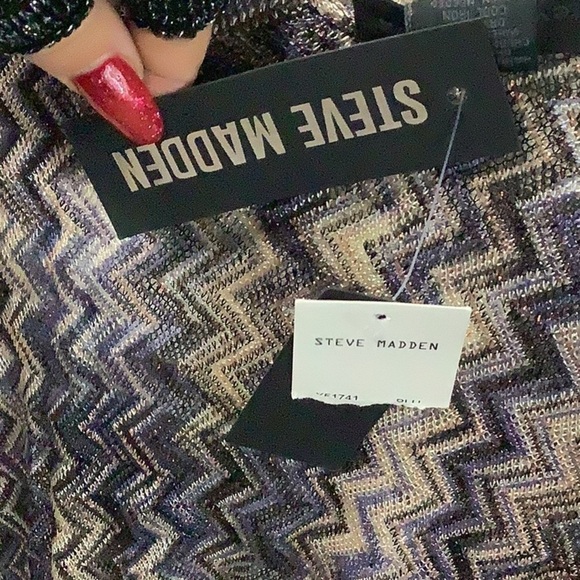 Steve Madden NEW - Sz M - over shoulder duster w/ sleeves - cover up - zigzag - Picture 5 of 6